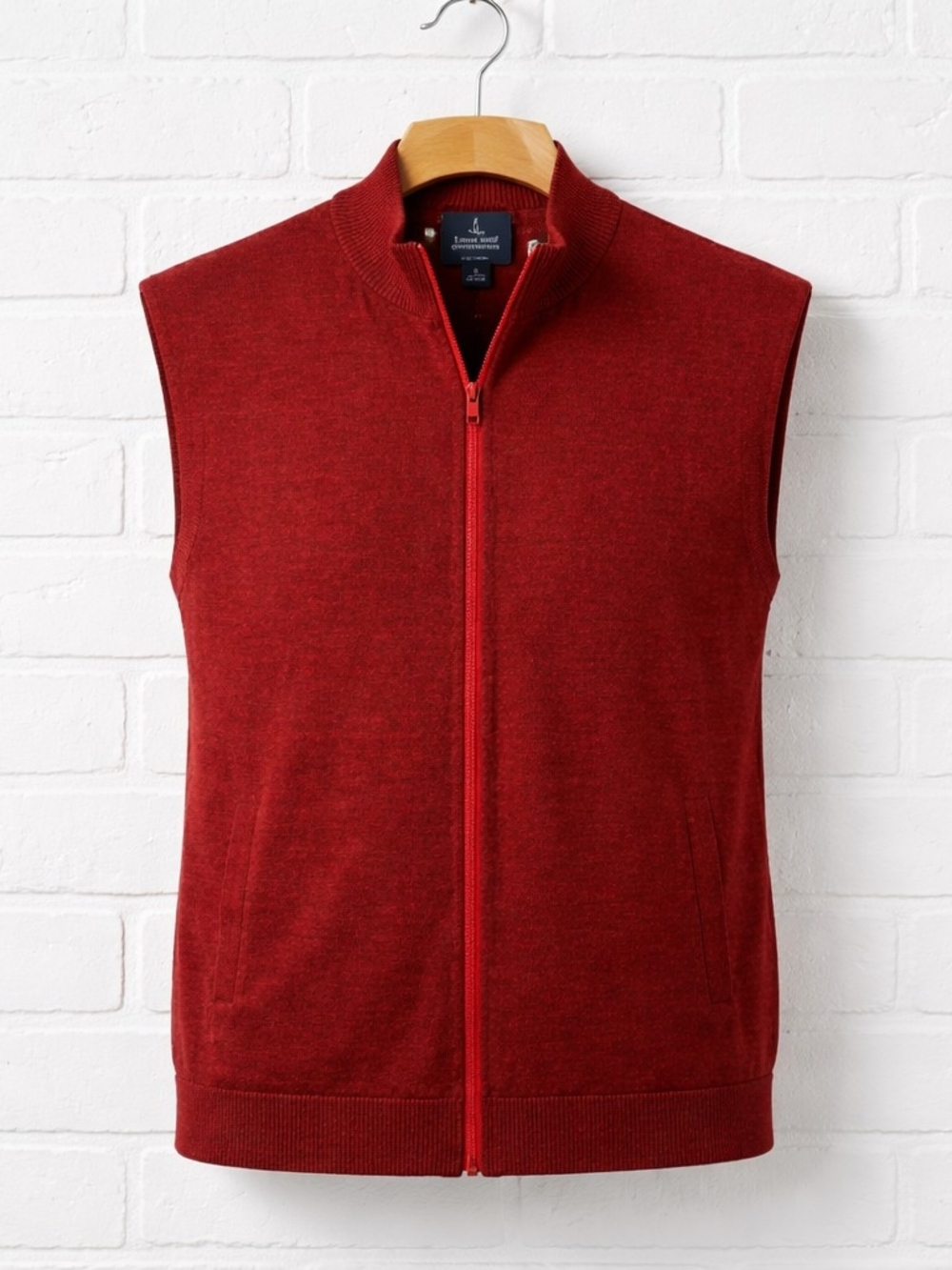 johnnie-O Men's Red Zip-Up Sleeveless Sweater Vest